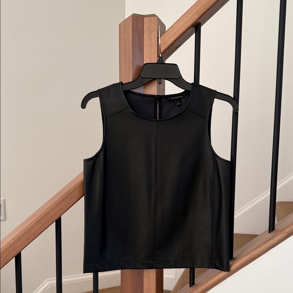 Banana Republic Black Faux Leather Sleeveless Tank Size XS